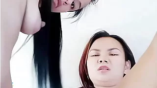 Thai lesbian enjoy huge strapon - Chinese XXX Clips